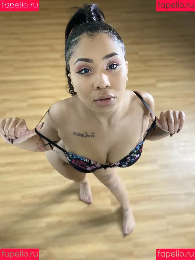 The Lovely Luna Onlyfans Photo Gallery 