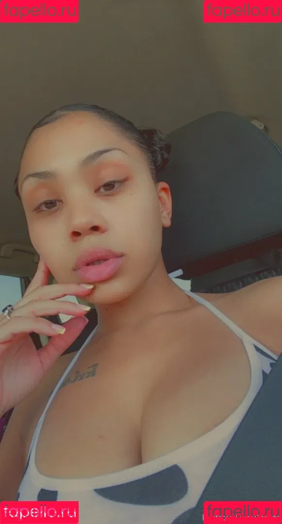 The Lovely Luna Onlyfans Photo Gallery 