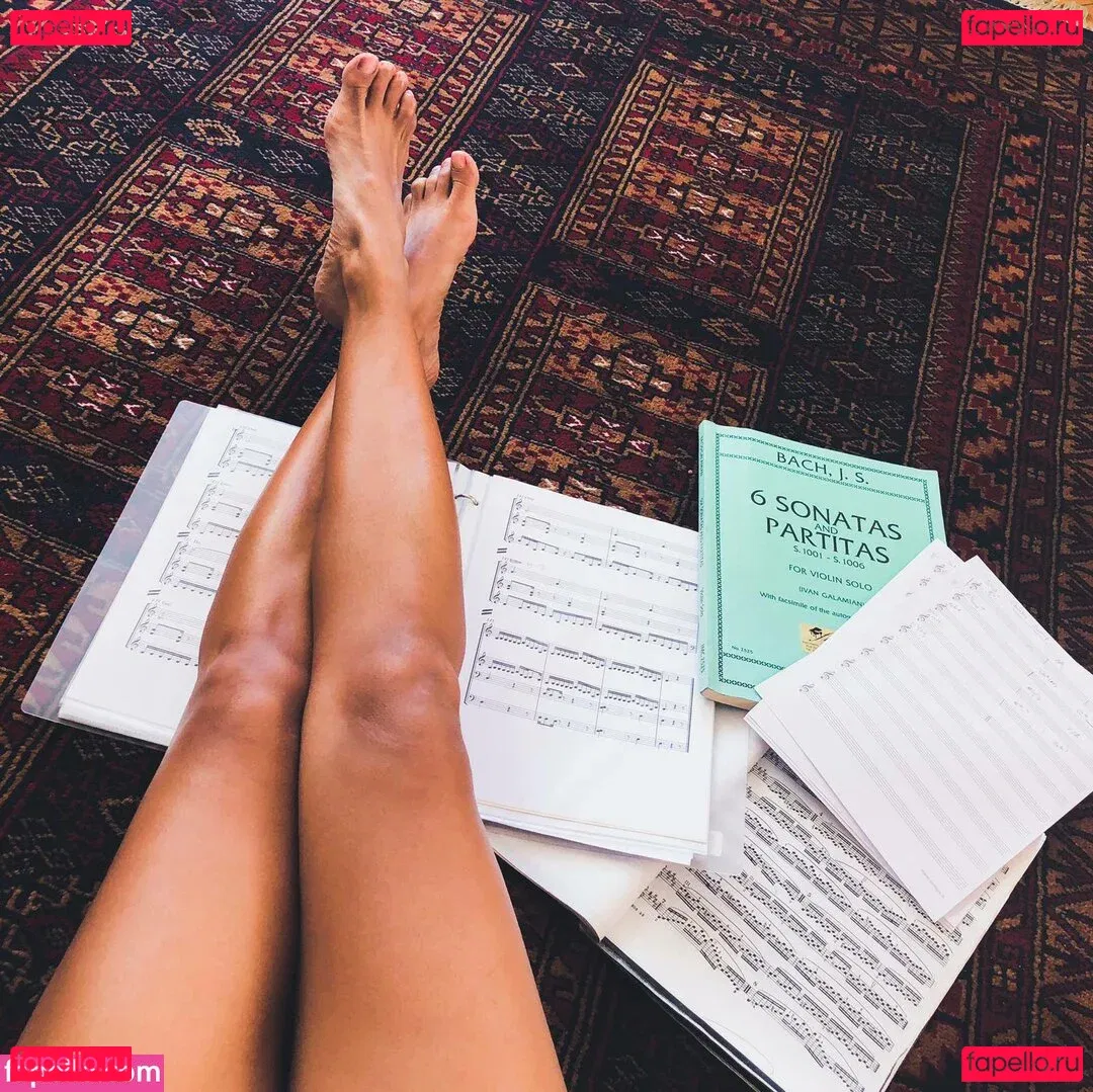 Yilian Cañizares Onlyfans Photo Gallery 