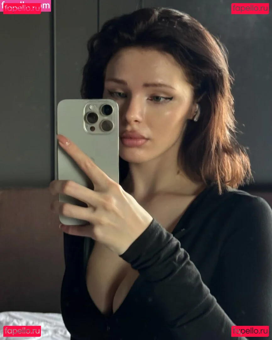 Kari Pitinova Onlyfans Photo Gallery 