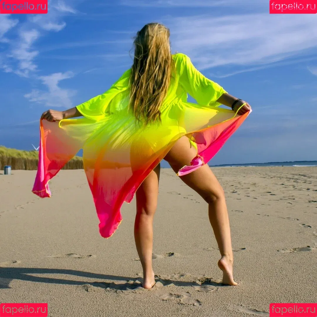 Verona Van De Leur Onlyfans Photo Gallery 