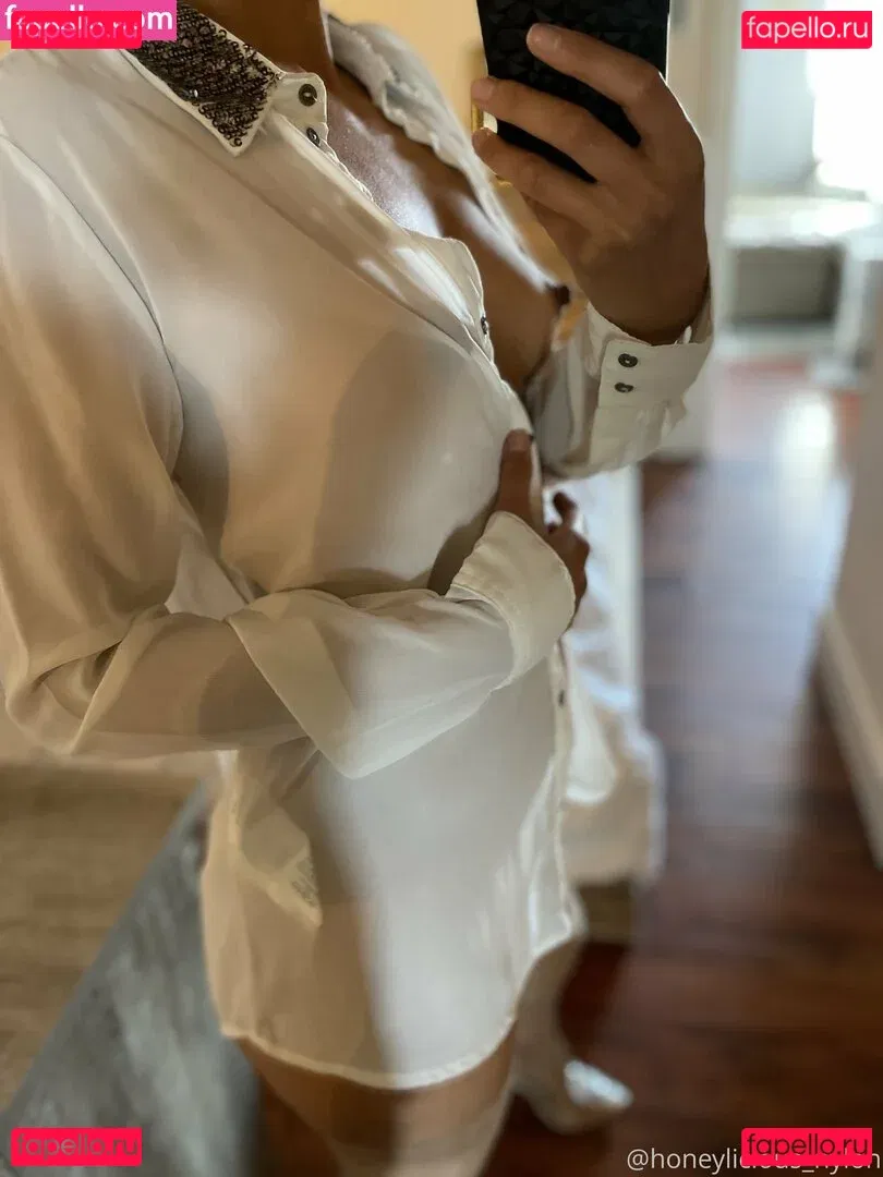 honeylicious_nylon Onlyfans Photo Gallery 