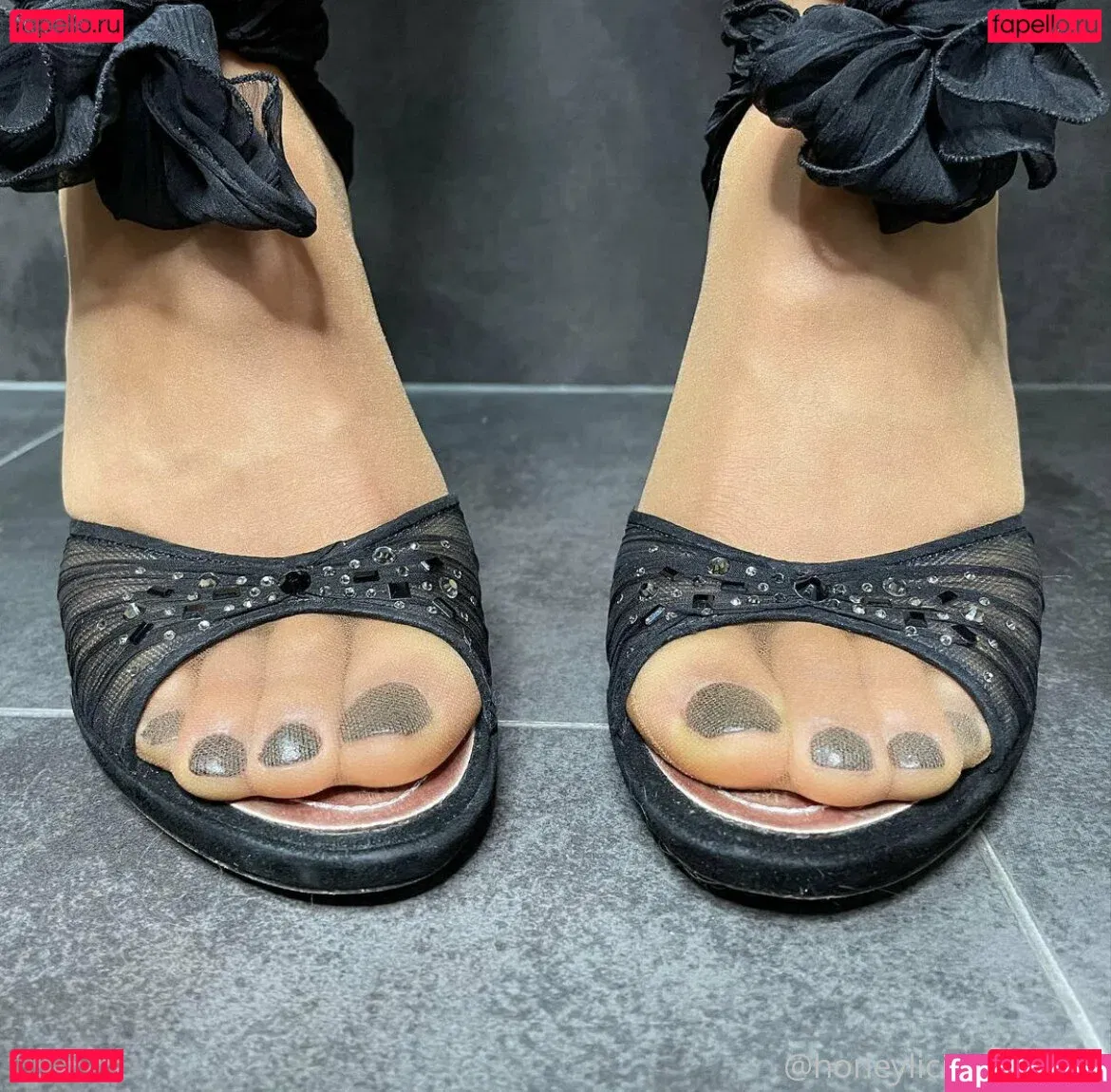 honeylicious_nylon Onlyfans Photo Gallery 