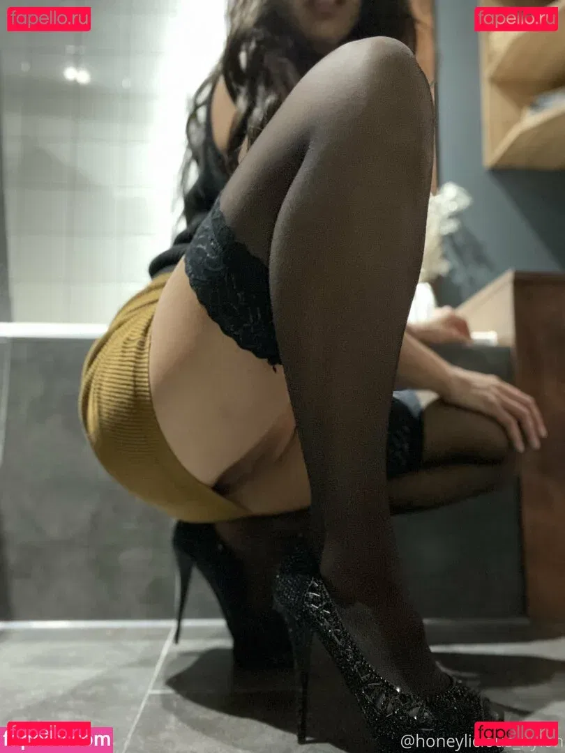 honeylicious_nylon Onlyfans Photo Gallery 
