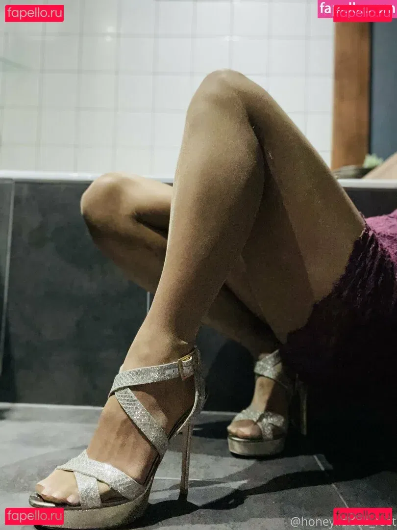 honeylicious_nylon Onlyfans Photo Gallery 