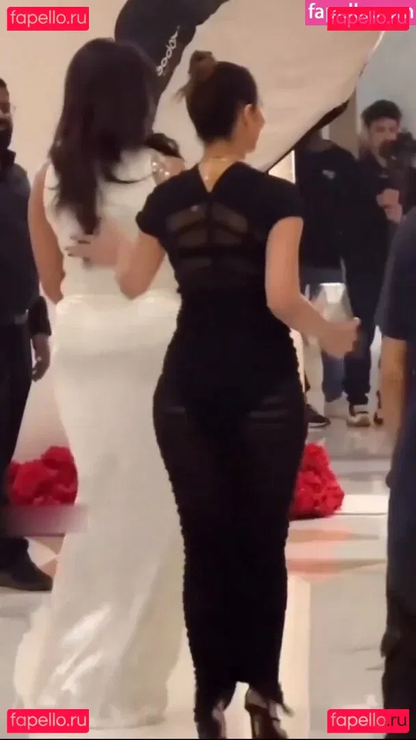 Malaika Arora Onlyfans Photo Gallery 