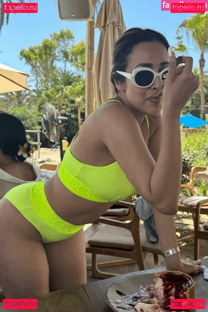 Malaika Arora Onlyfans Photo Gallery 