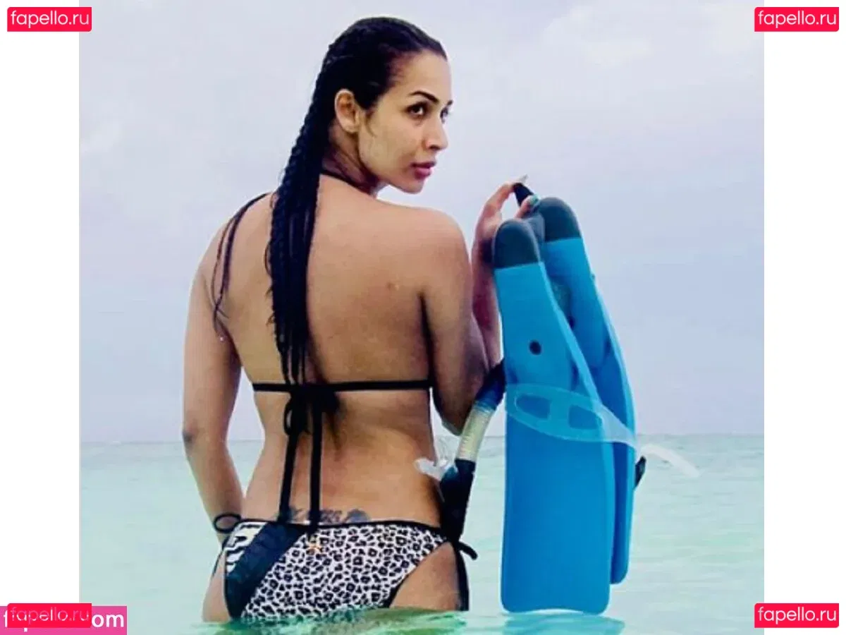 Malaika Arora Onlyfans Photo Gallery 