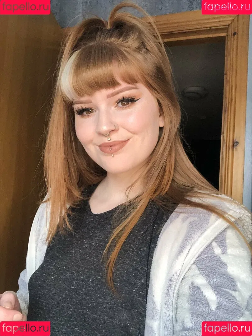 gingerminniemfc Onlyfans Photo Gallery 