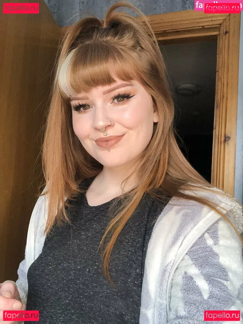 gingerminniemfc Onlyfans Photo Gallery 