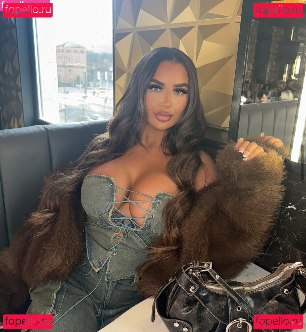 Ellie Thorpe Nude Onlyfans Photo 24