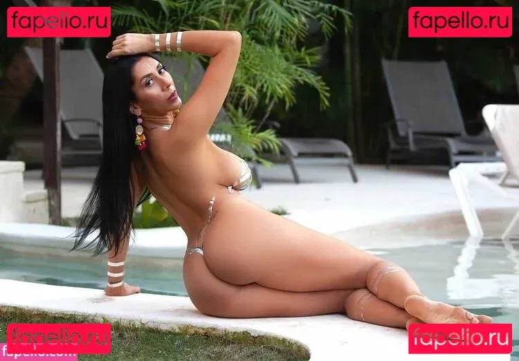 Jennelle Gordon Onlyfans Photo Gallery 