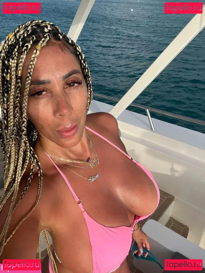 Jennelle Gordon Onlyfans Photo Gallery 