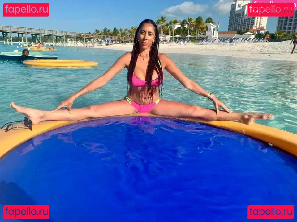 Jennelle Gordon Onlyfans Photo Gallery 