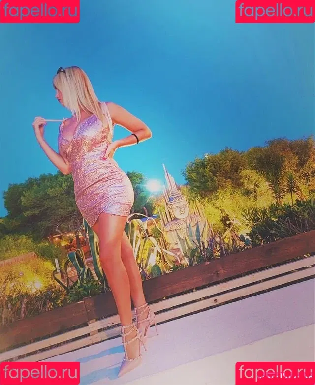 Luana88chloe Onlyfans Photo Gallery 