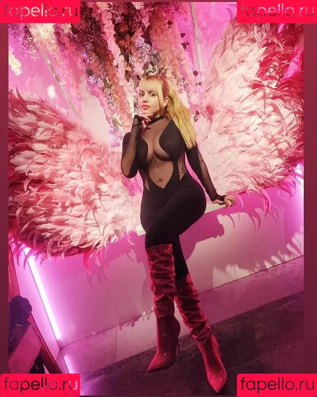 Luana88chloe Onlyfans Photo Gallery 