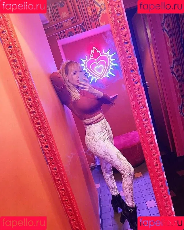 Luana88chloe Onlyfans Photo Gallery 