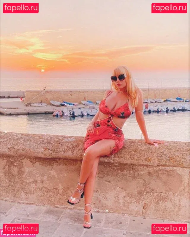 Luana88chloe Onlyfans Photo Gallery 