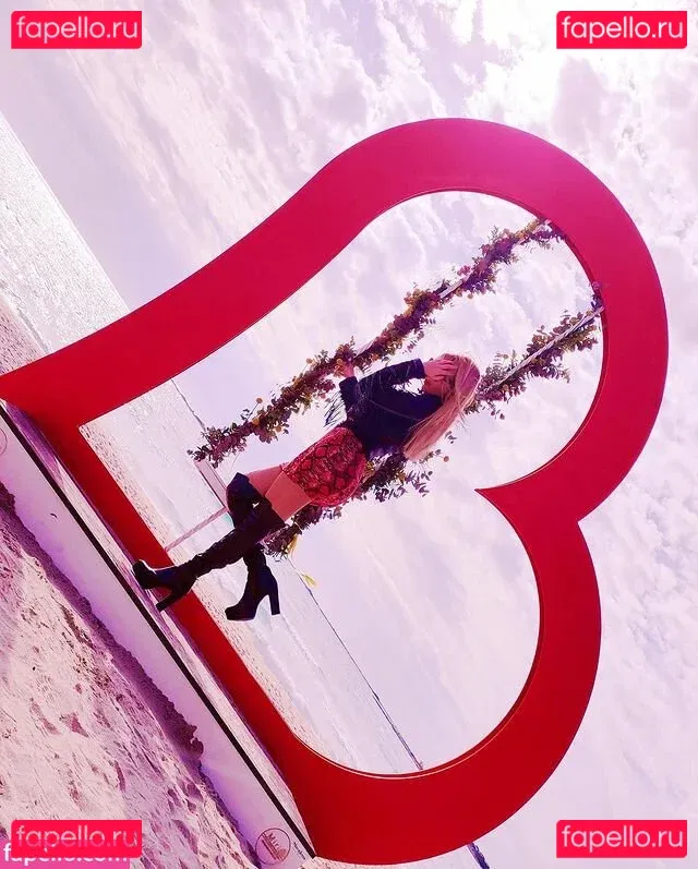 Luana88chloe Onlyfans Photo Gallery 