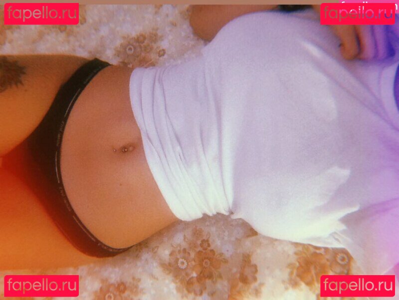 MiaVonFox Nude Onlyfans Photo 15