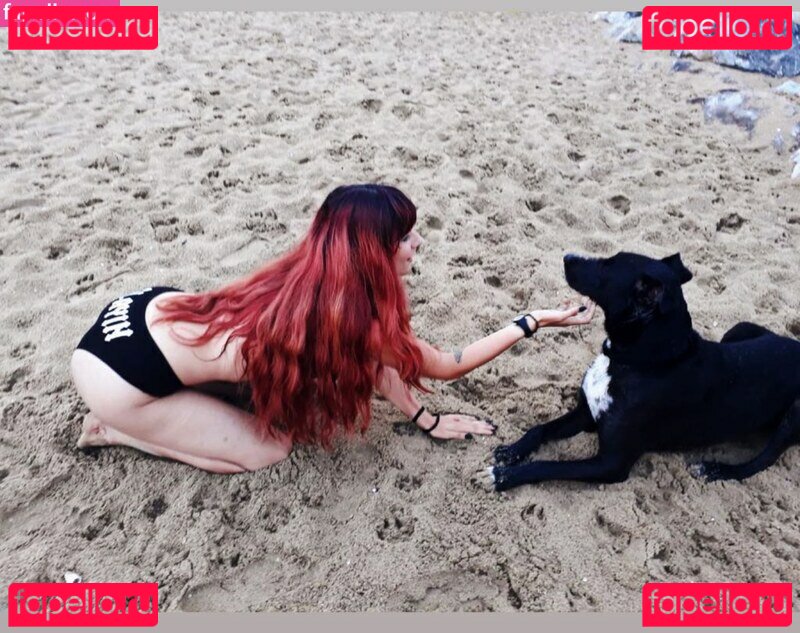 MiaVonFox Nude Onlyfans Photo 11