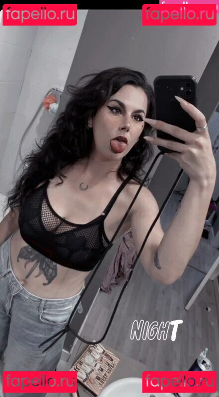 MiaVonFox Nude Onlyfans Photo 3