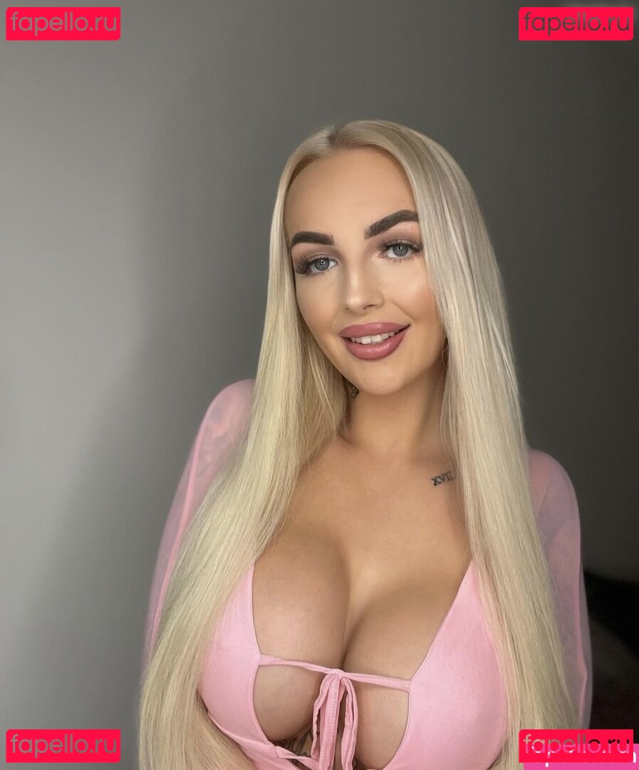 Bella Janice Nude Onlyfans Photo 17