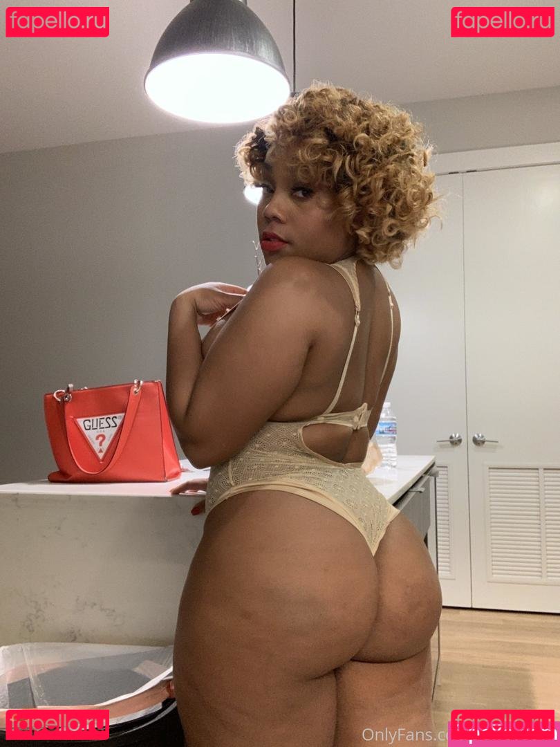 MsYummy Nude Onlyfans Photo 12