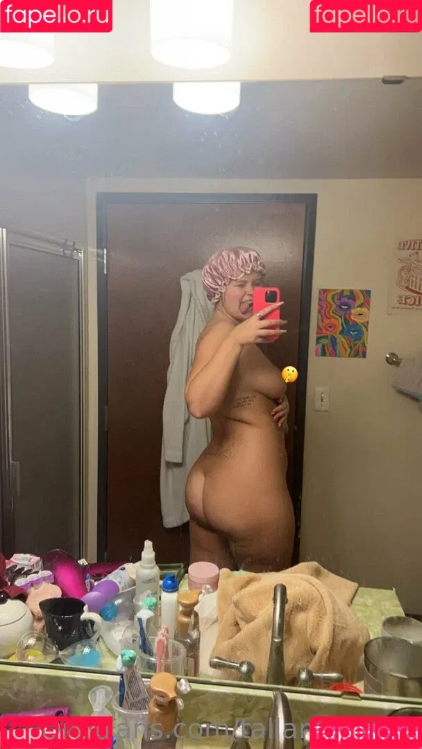 tallandalover Onlyfans Photo Gallery 