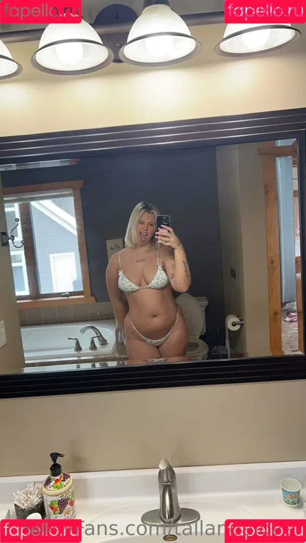 tallandalover Onlyfans Photo Gallery 