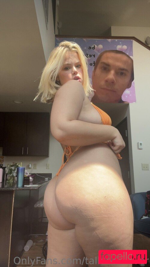 tallandalover Onlyfans Photo Gallery 