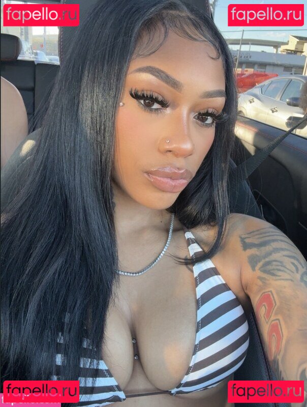 Carenavonchae Nude Onlyfans Photo 4