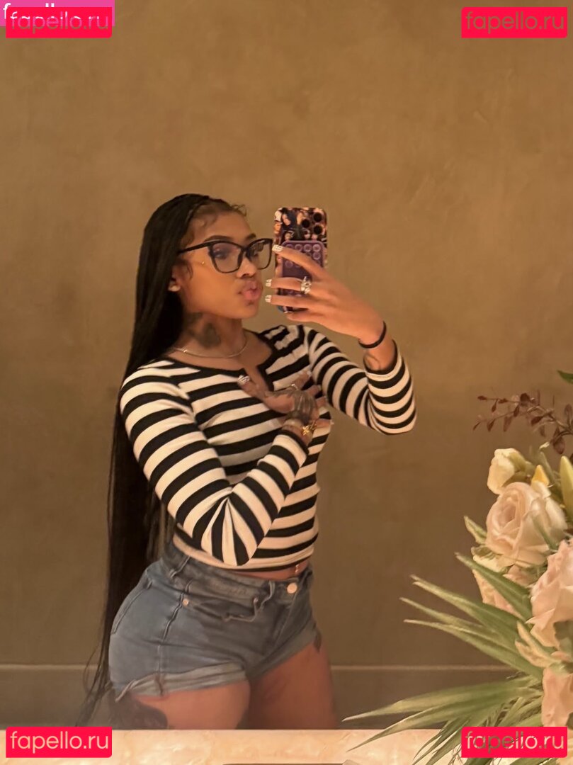 Carenavonchae Nude Onlyfans Photo 3