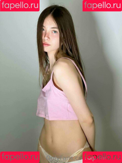 Aleja Crack Onlyfans Photo Gallery 