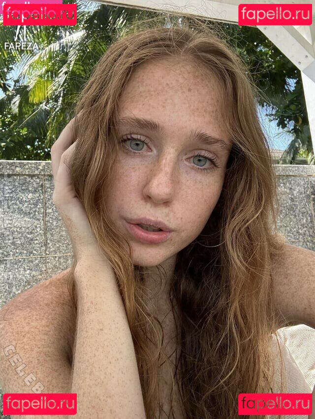 Xenia Squirrel Nude Onlyfans Photo 4