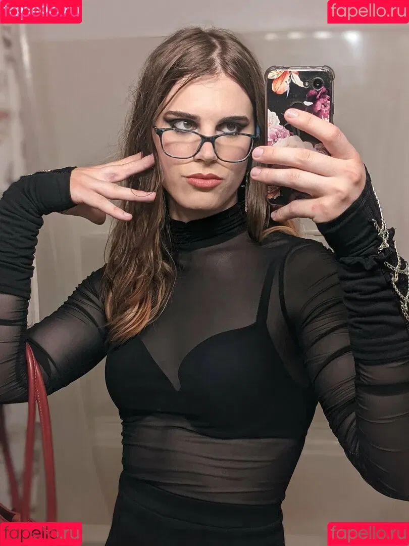 ayyy_vuh Onlyfans Photo Gallery 