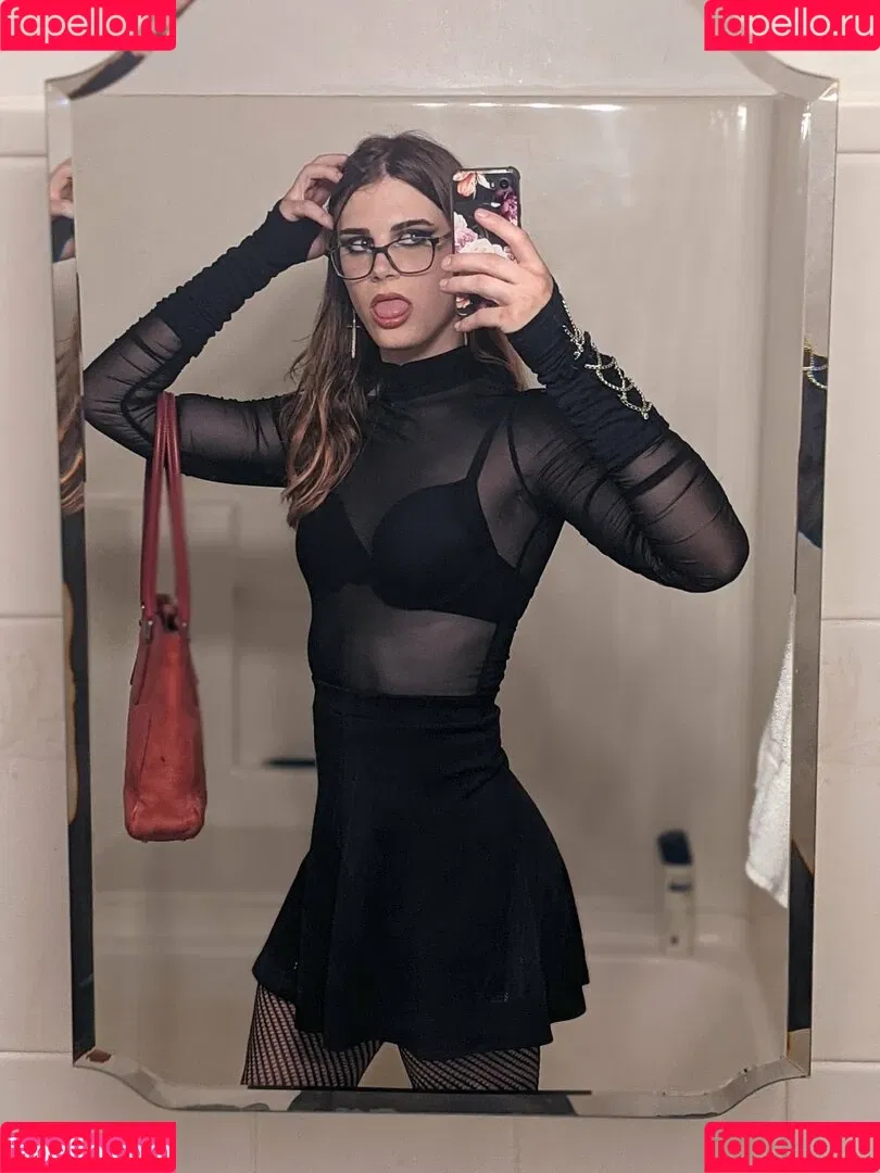 ayyy_vuh Onlyfans Photo Gallery 