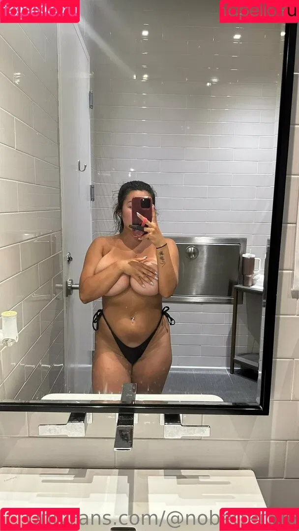nobettertits Onlyfans Photo Gallery 