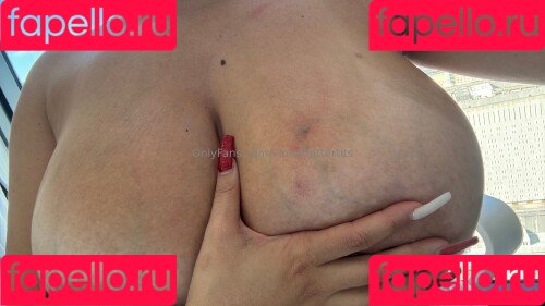 nobettertits Onlyfans Photo Gallery 