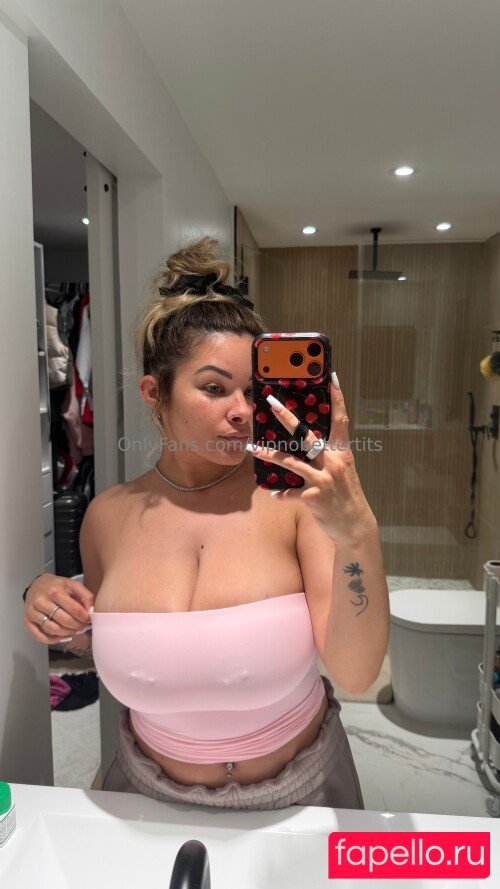 nobettertits Onlyfans Photo Gallery 