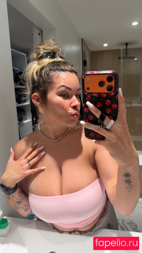 nobettertits Onlyfans Photo Gallery 