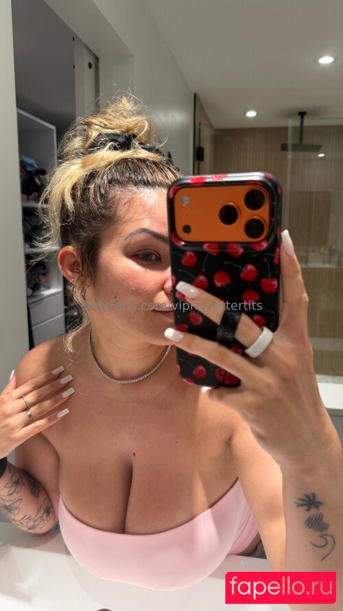 nobettertits Onlyfans Photo Gallery 