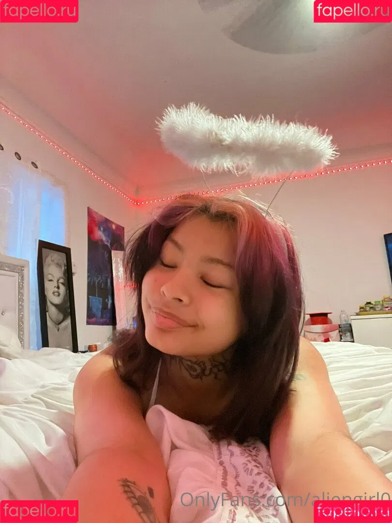 aliengirl0 Onlyfans Photo Gallery 