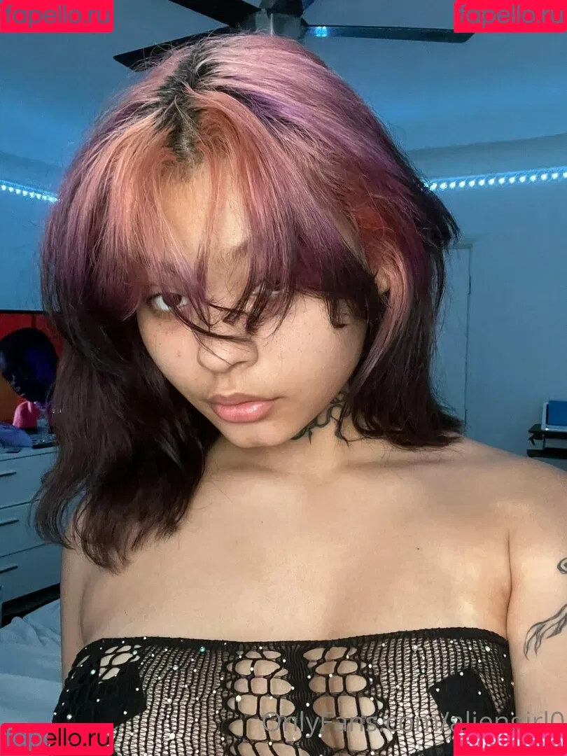 aliengirl0 Onlyfans Photo Gallery 