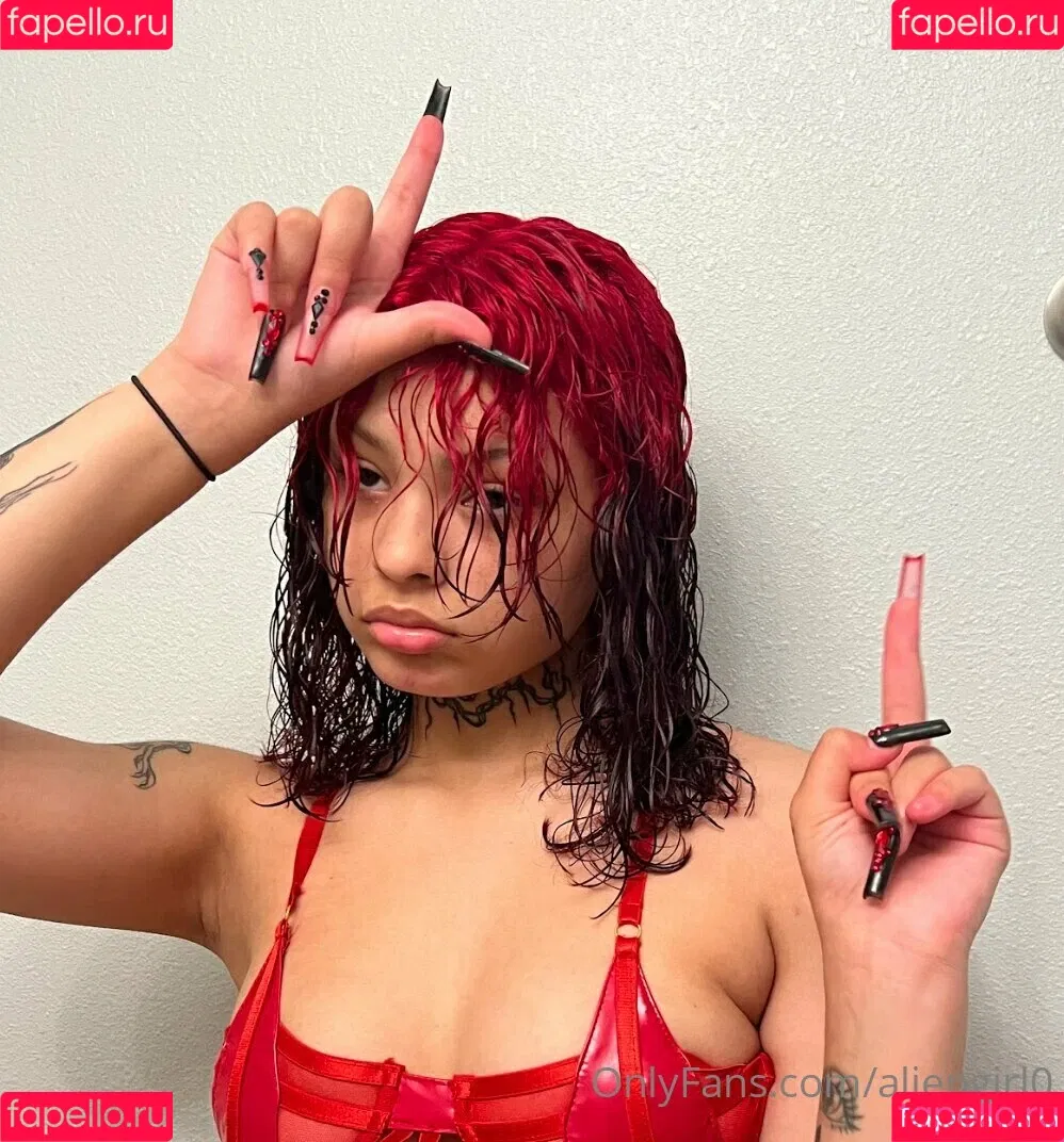 aliengirl0 Onlyfans Photo Gallery 