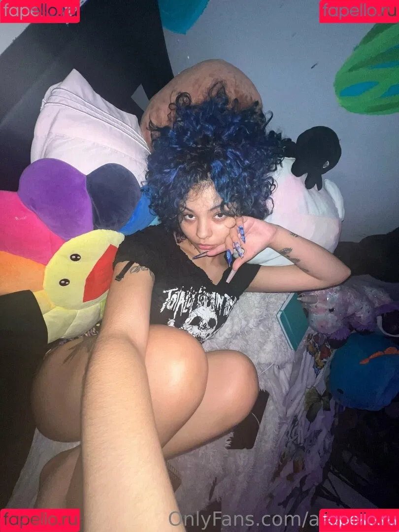 aliengirl0 Onlyfans Photo Gallery 