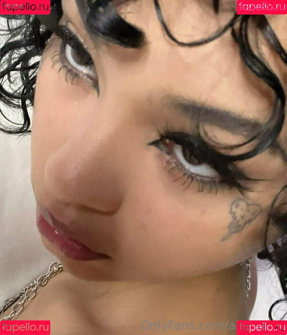 aliengirl0 Onlyfans Photo Gallery 