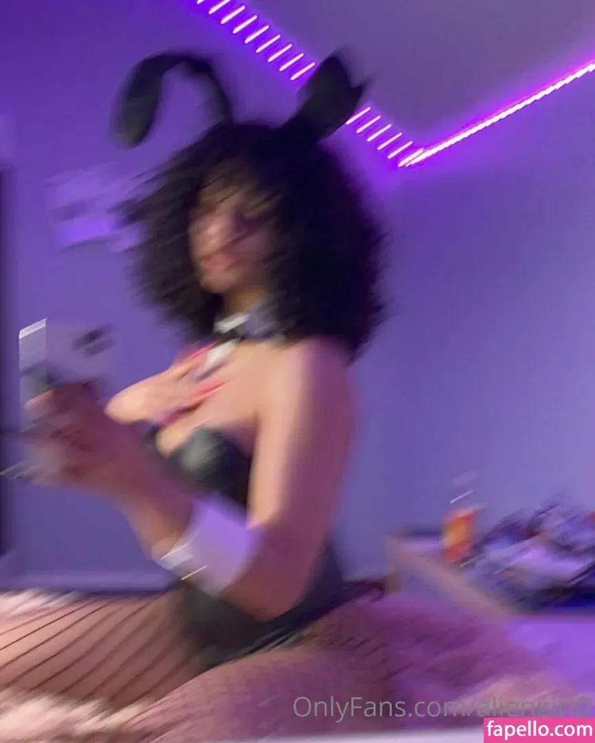aliengirl0 Onlyfans Photo Gallery 