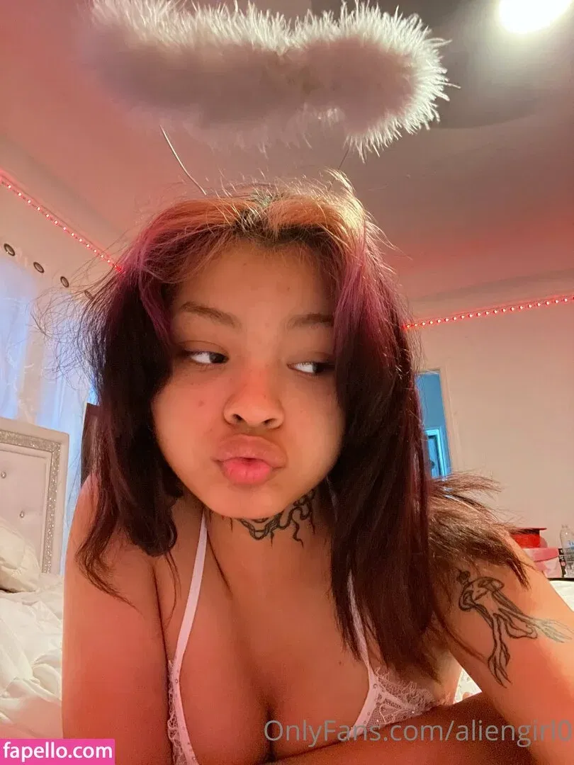 aliengirl0 Onlyfans Photo Gallery 