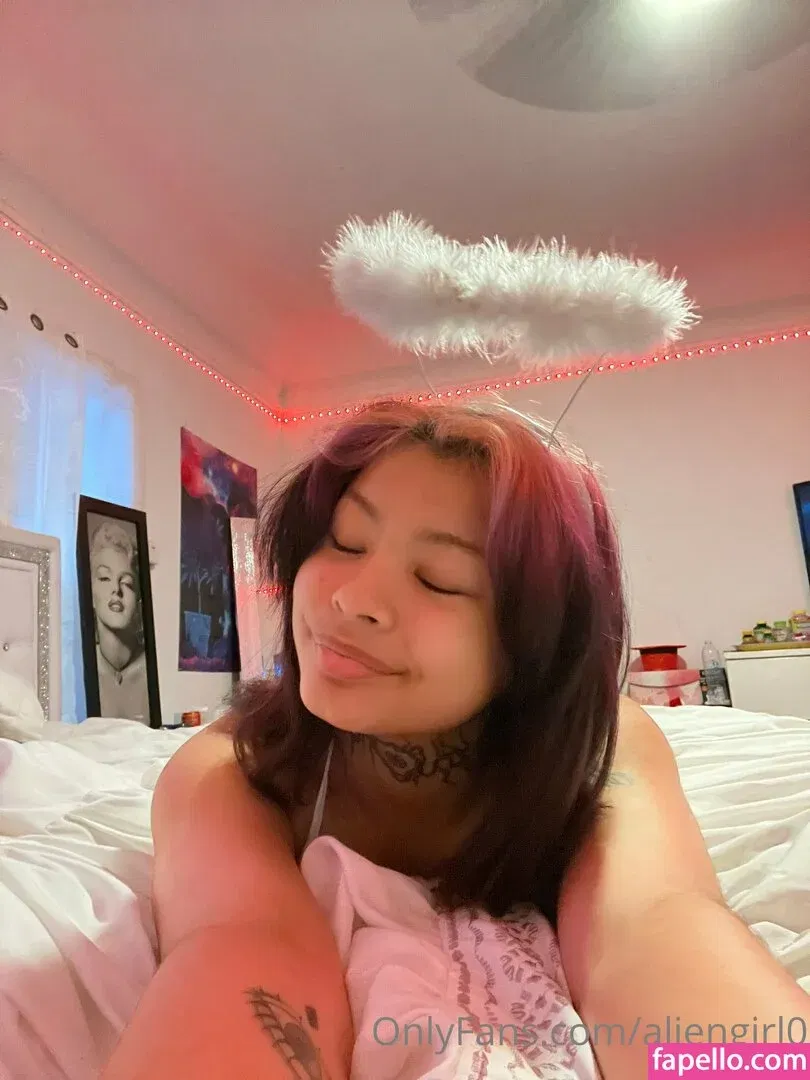 aliengirl0 Onlyfans Photo Gallery 